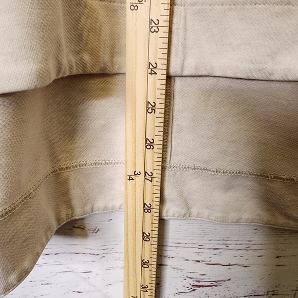 Athleta Cream Color Crewneck Athletic Hi-Low Hem Sweatshirt...size XL - Picture 9 of 9